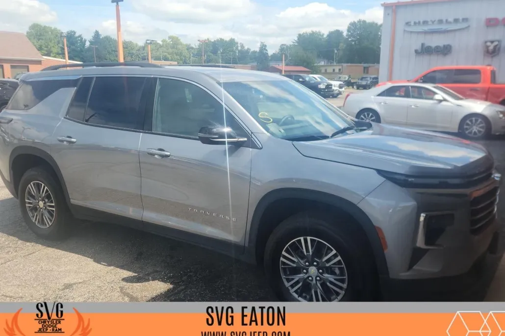2025 Chevrolet Traverse photo 1