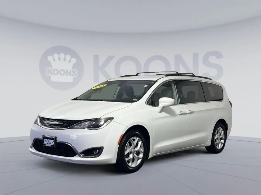 2018 Chrysler Pacifica Touring Plus photo 1