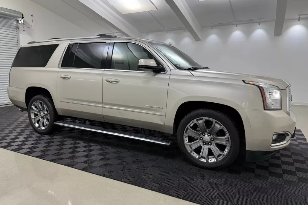 2016 Gmc Yukon XL Denali photo 1