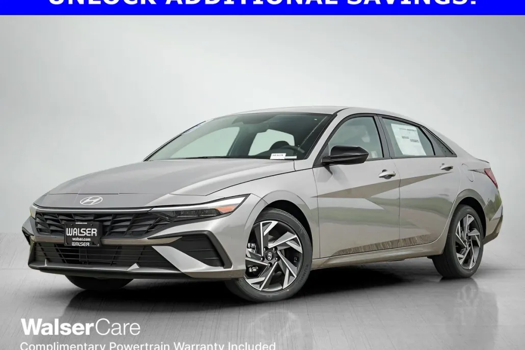 2025 Hyundai Elantra SEL Sport photo 1