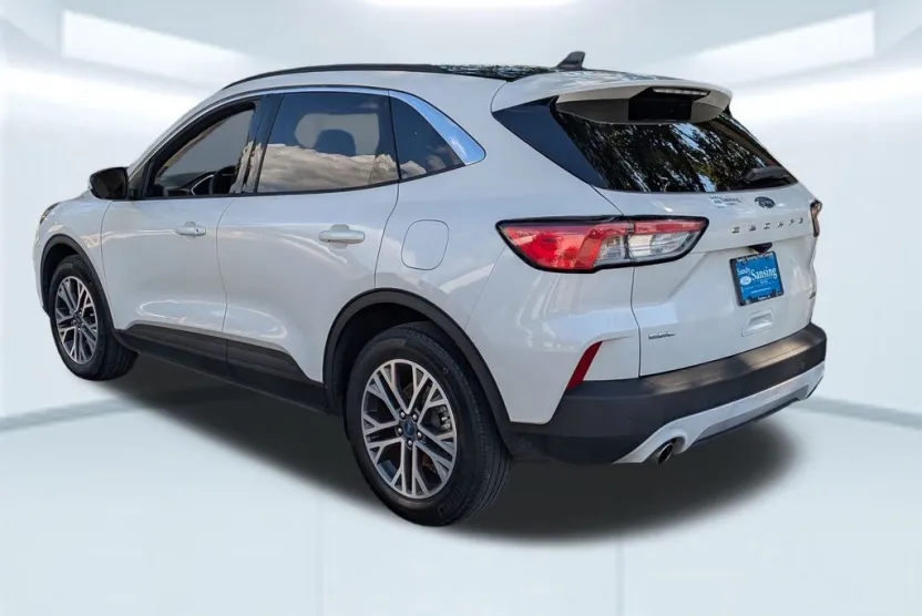 2020 Ford Escape SEL photo 1