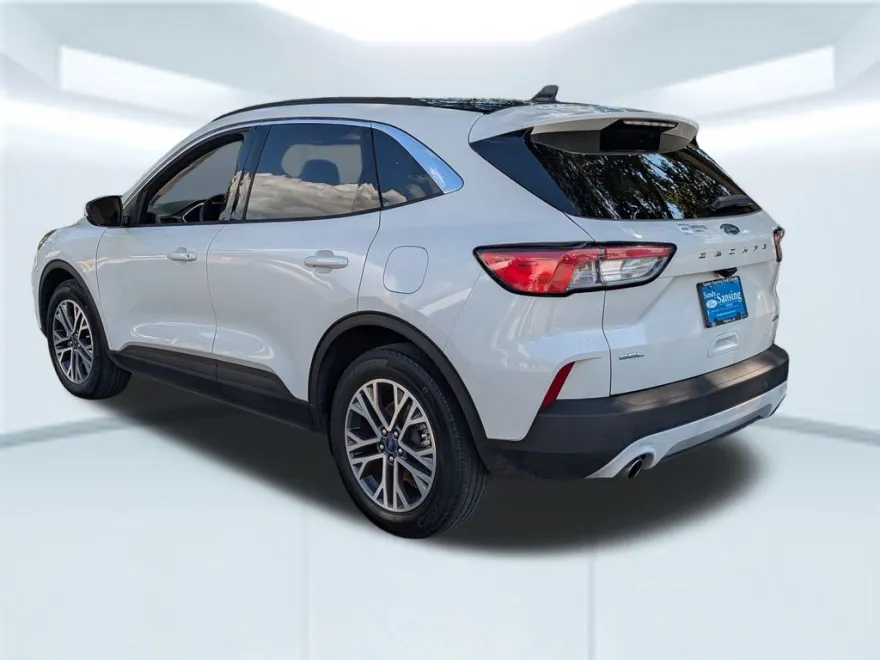 2020 Ford Escape SEL photo 1