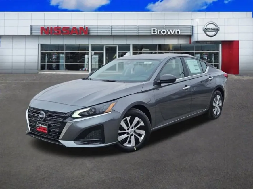 2025 Nissan Altima S photo 1