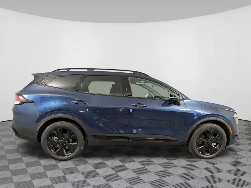 2025 Kia Sportage Plug-In Hybrid X-Line photo 1