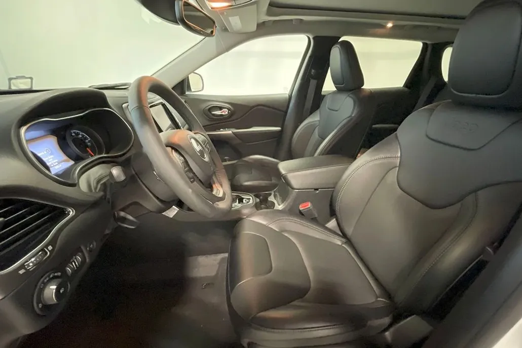 2022 Jeep Cherokee Limited photo 1