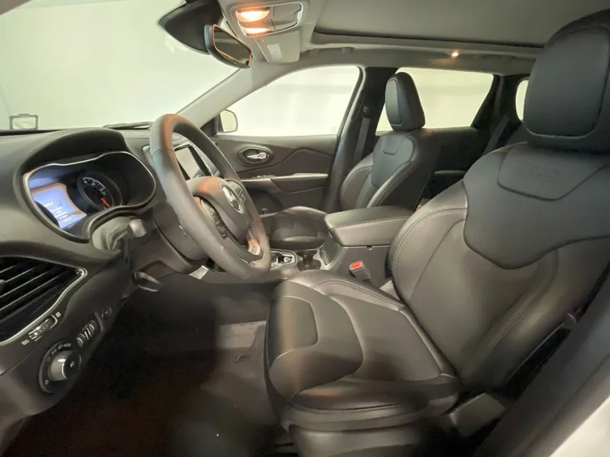 2022 Jeep Cherokee Limited photo 1
