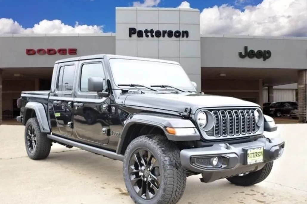 2025 Jeep Gladiator Sport photo 1