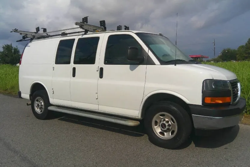2023 Gmc Savana 2500 Cargo photo 1