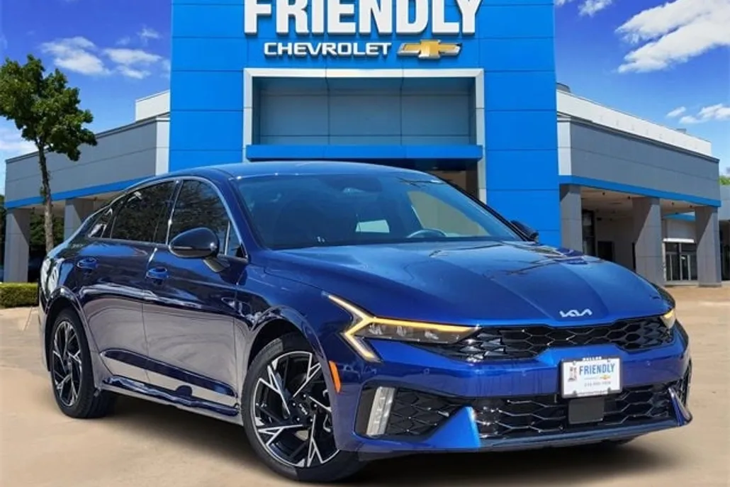 2025 Kia K5 GT-Line photo 1