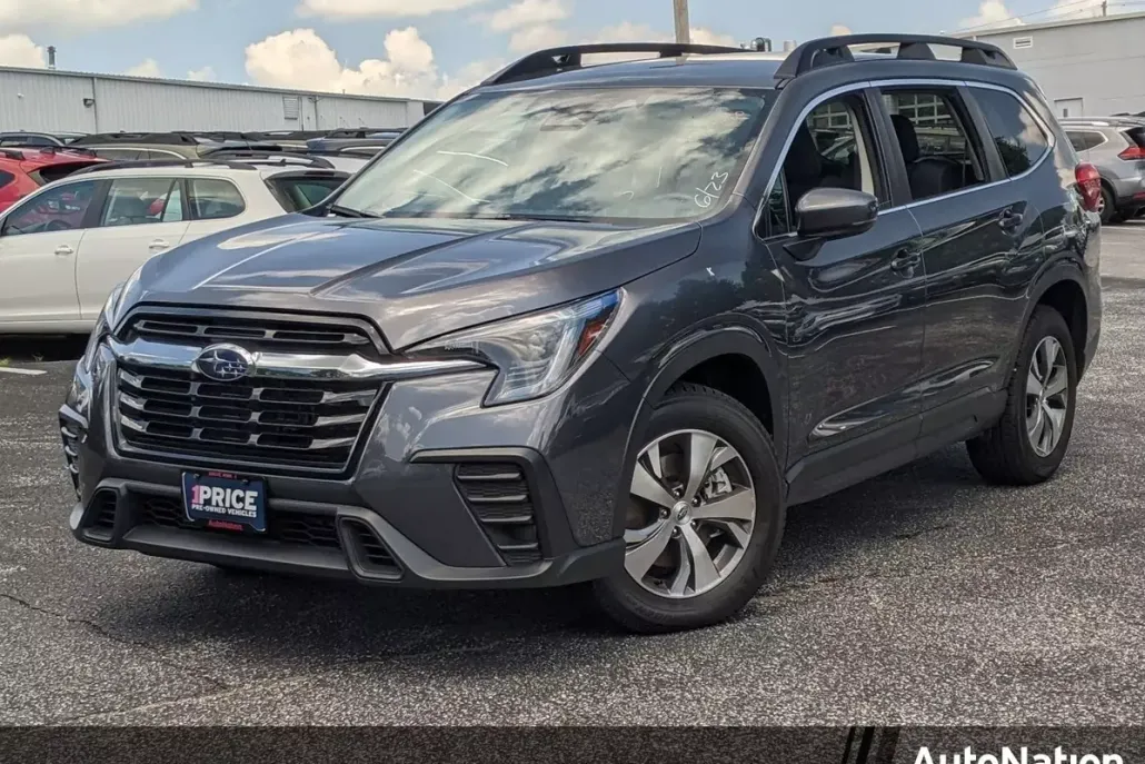 2024 Subaru Ascent Premium photo 1
