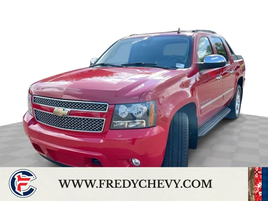 2011 Chevrolet Avalanche LTZ photo 1