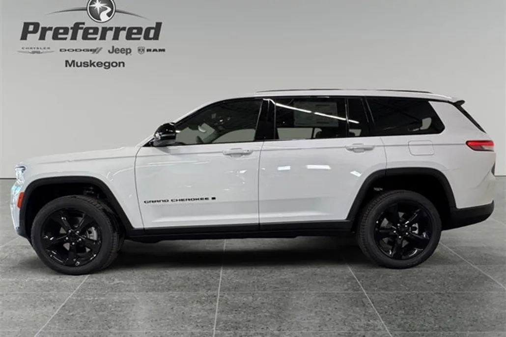 2025 Jeep Grand Cherokee Limited photo 1