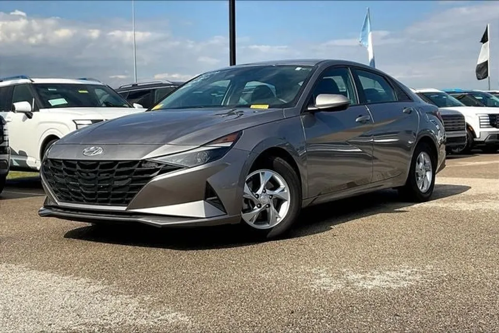 2021 Hyundai Elantra SE photo 1