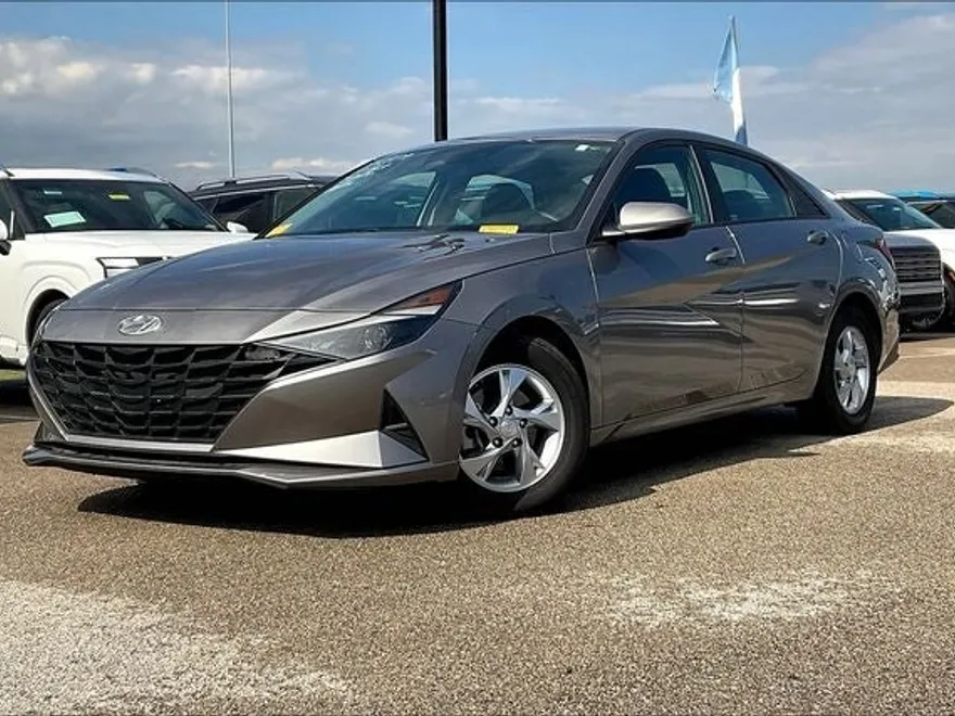 2021 Hyundai Elantra SE photo 1