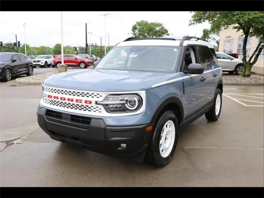 2025 Ford Bronco Sport Heritage photo 1