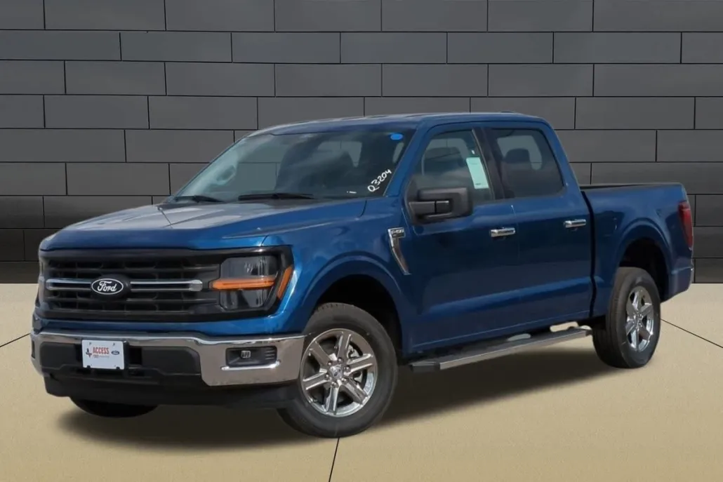 2025 Ford F-150 XLT photo 1