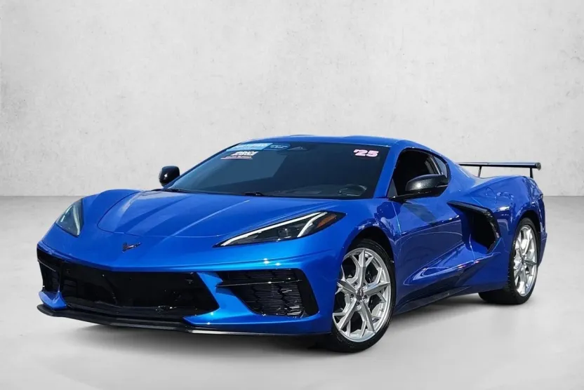 2025 Chevrolet Corvette Stingray 2LT photo 1