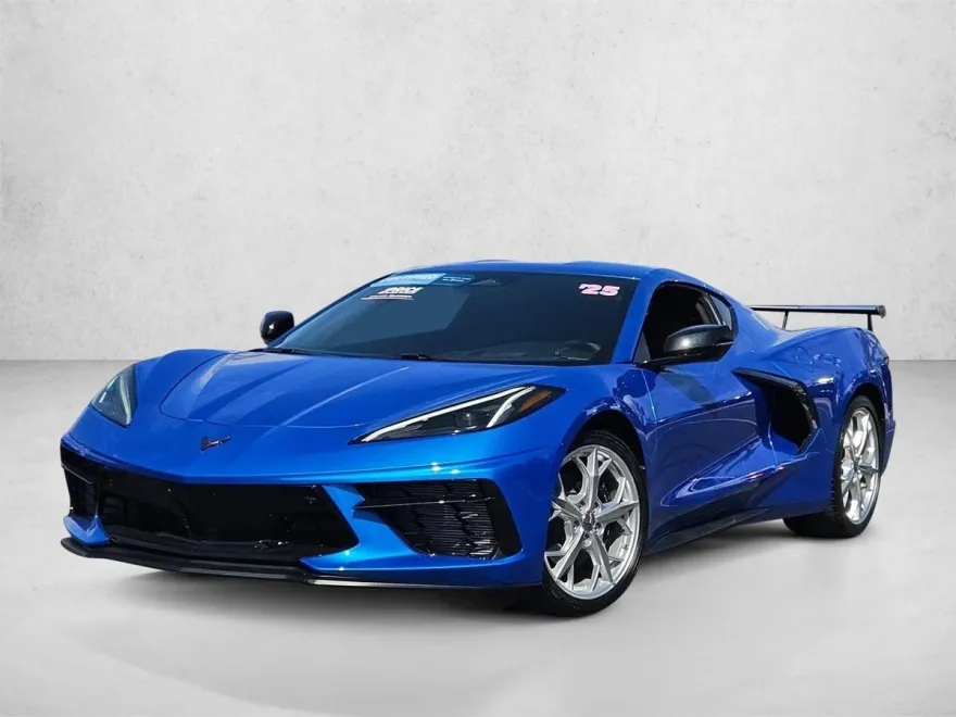 2025 Chevrolet Corvette Stingray 2LT photo 1