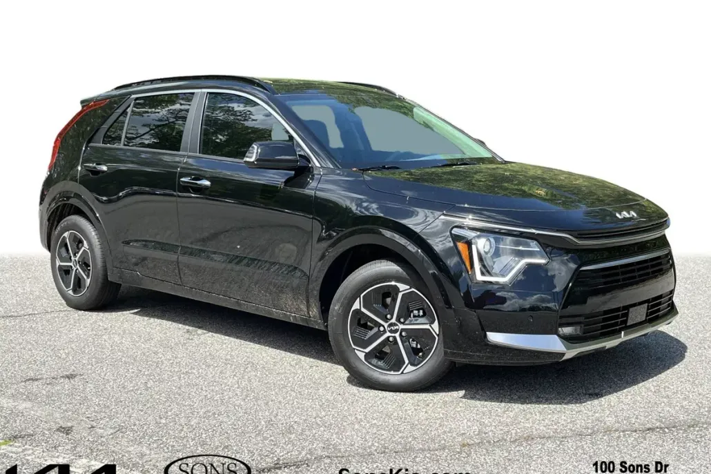 2025 Kia Niro SX Touring photo 1