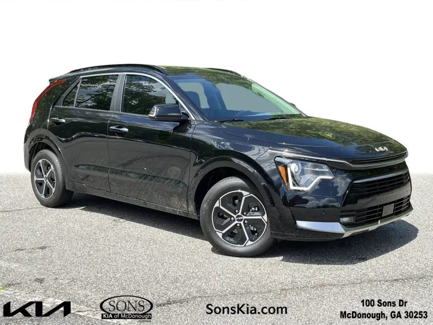 2025 Kia Niro SX Touring photo 1