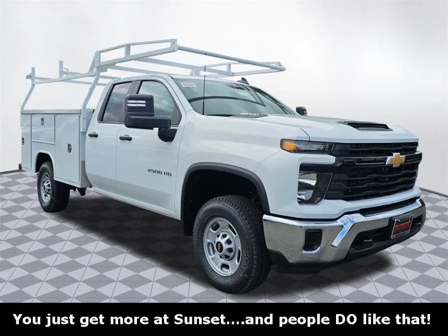2025 Chevrolet Silverado 2500HD photo 1