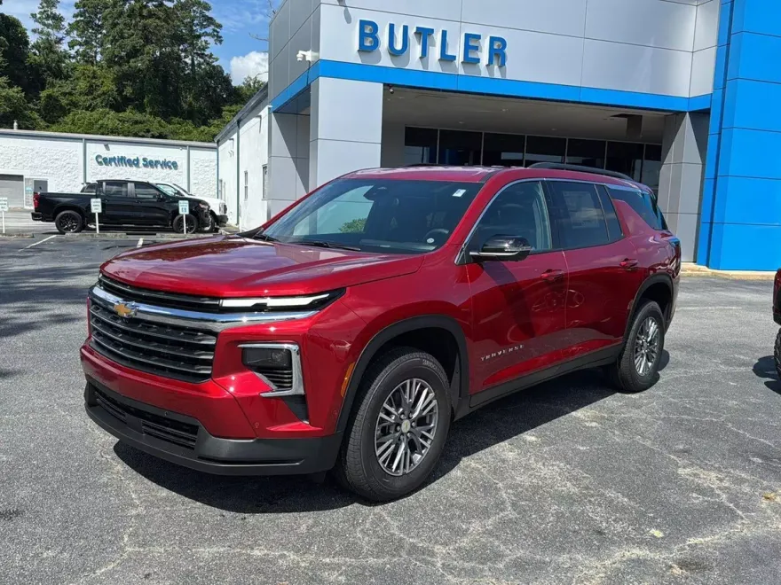 2025 Chevrolet Traverse photo 1