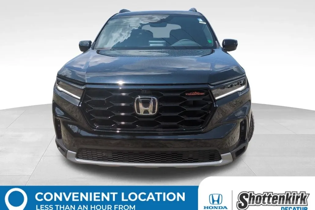 2025 Honda Pilot TrailSport photo 1