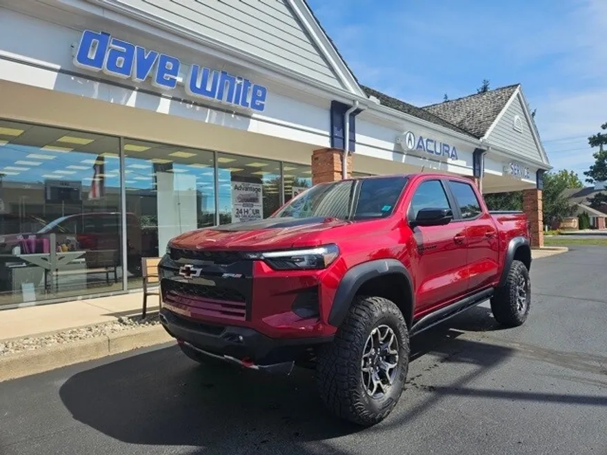 2024 Chevrolet Colorado ZR2 photo 1