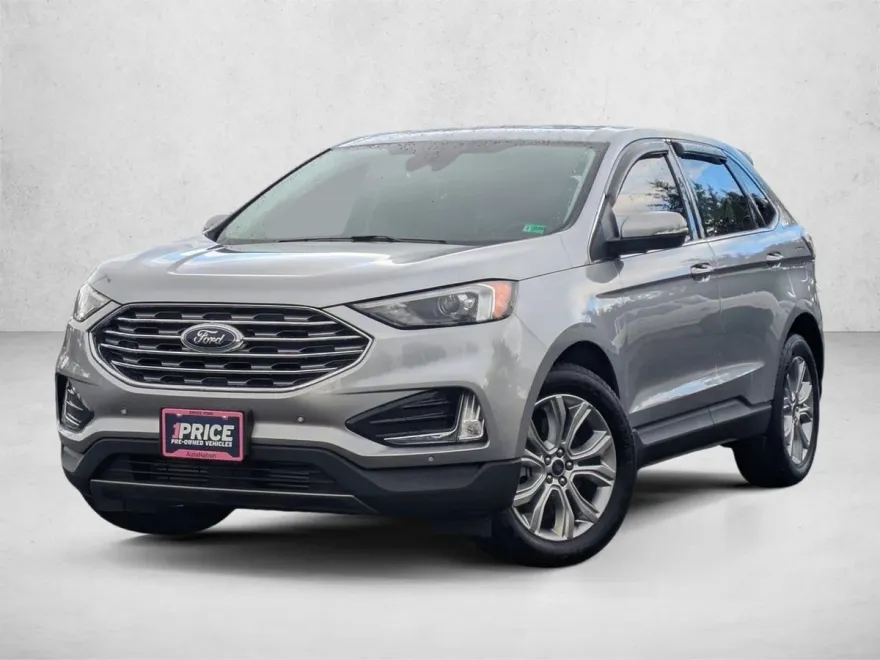 2022 Ford Edge Titanium photo 1