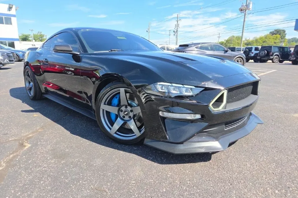 2019 Ford Mustang GT Premium photo 1