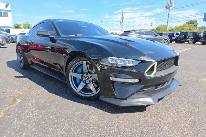 2019 Ford Mustang GT Premium photo 1