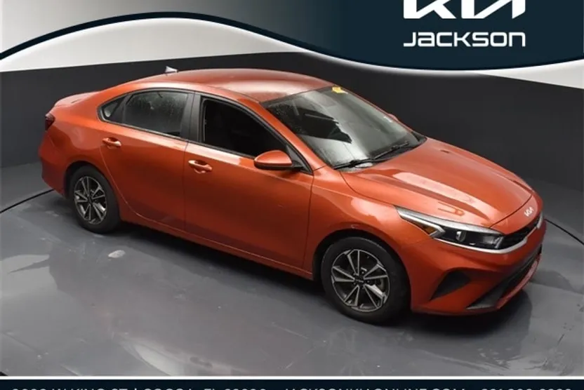 2022 Kia Forte FE LXS photo 1