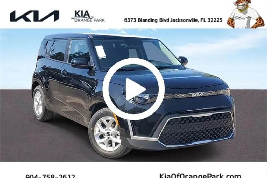 2025 Kia Soul LX photo 1