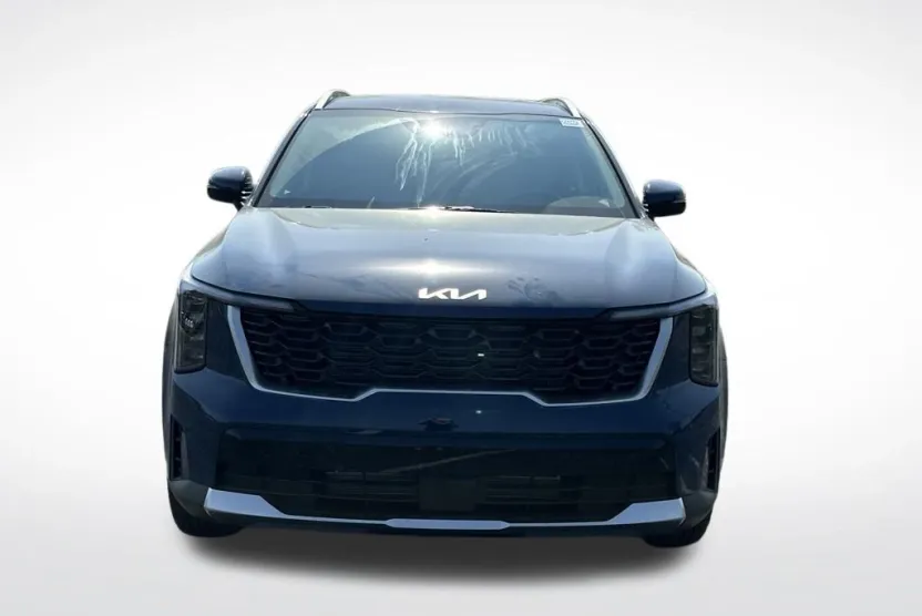 2025 Kia Sorento S photo 1
