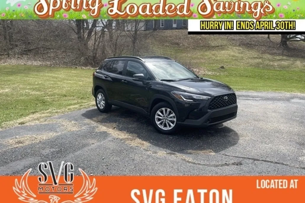 2024 Toyota Corolla Cross LE photo 1