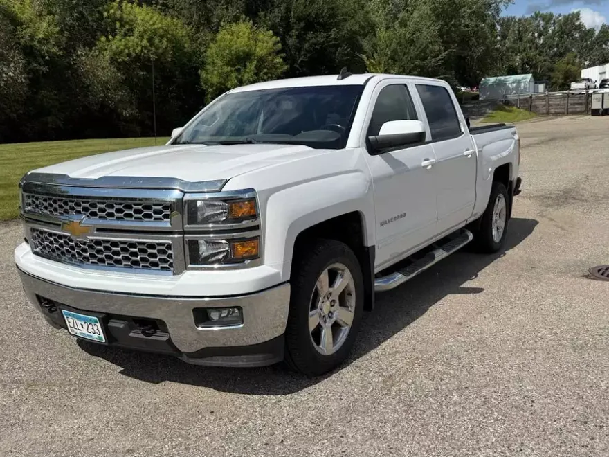2015 Chevrolet Silverado 1500 LT photo 1