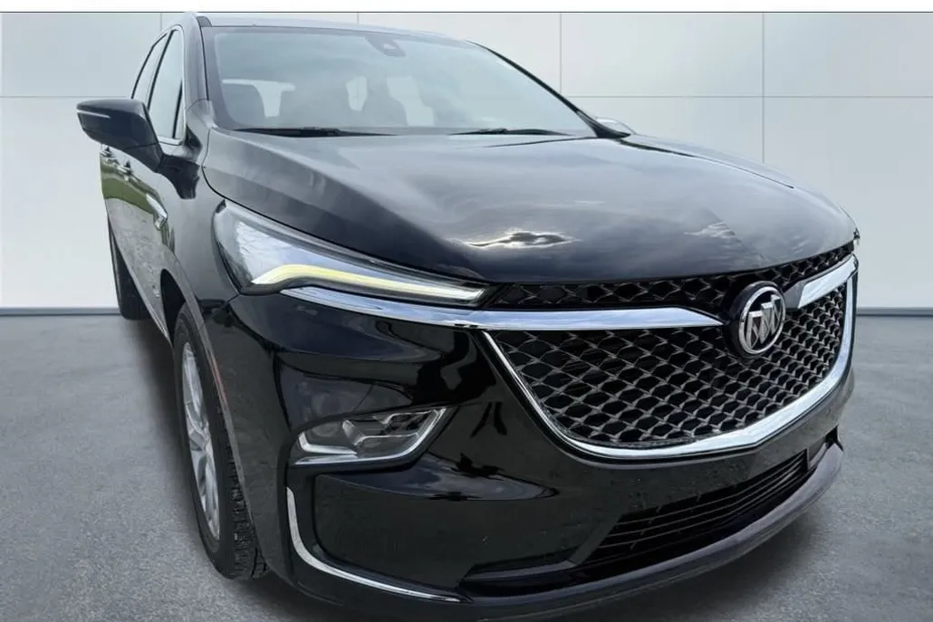 2023 Buick Enclave Avenir photo 1