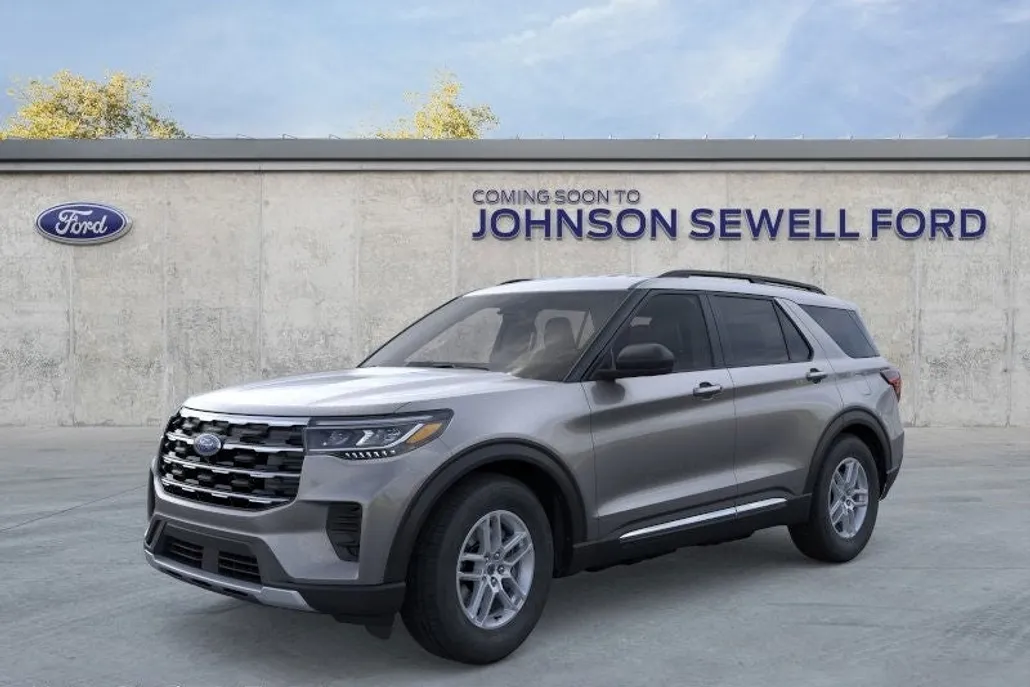 2025 Ford Explorer photo 1
