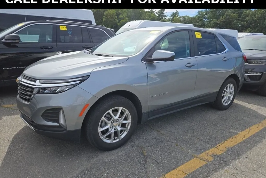 2024 Chevrolet Equinox LT photo 1