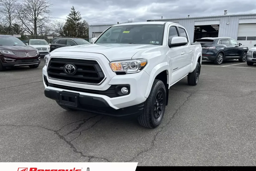 2022 Toyota Tacoma V6 SR5 Double Cab Long Bed photo 1