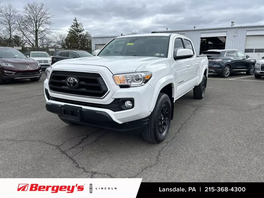2022 Toyota Tacoma V6 SR5 Double Cab Long Bed photo 1