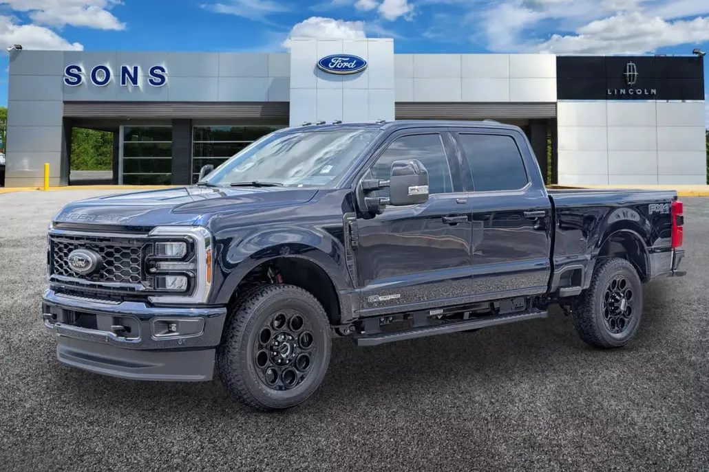 2025 Ford F-250 Lariat photo 1