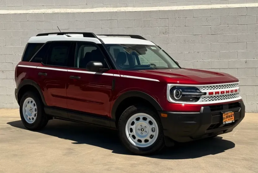 2025 Ford Bronco Sport Heritage photo 1