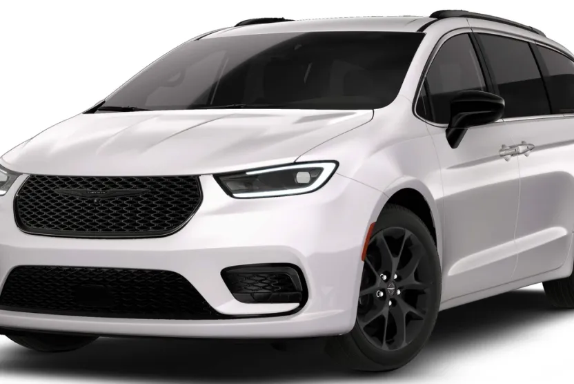 2026 Chrysler Pacifica photo 1