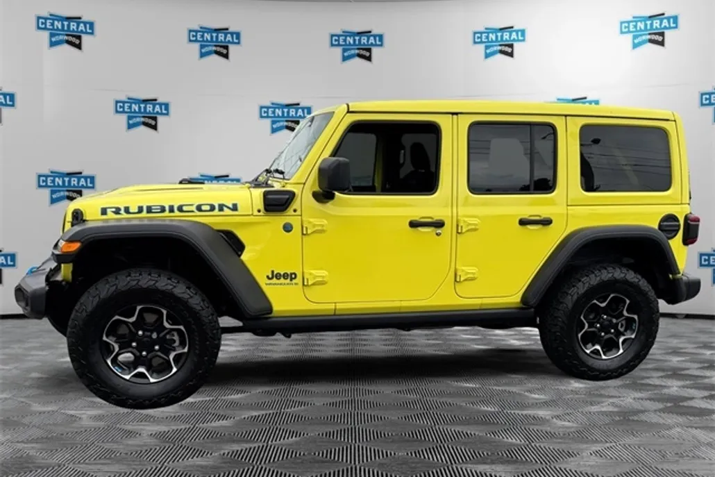 2023 Jeep Wrangler Rubicon 4xe photo 1