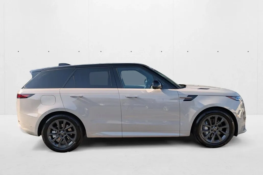 2025 Land Rover Range Rover Sport SE photo 1