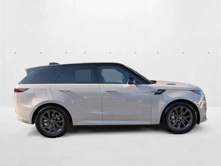 2025 Land Rover Range Rover Sport SE photo 1