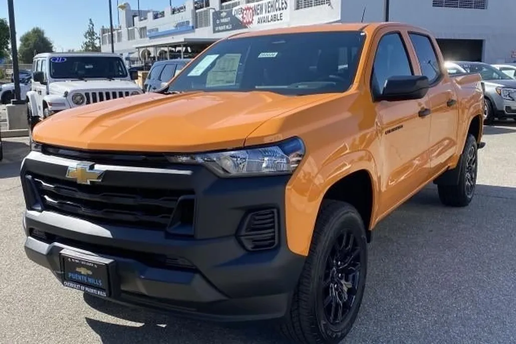 2026 Chevrolet Colorado Work Truck photo 1