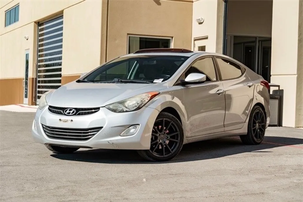 2013 Hyundai Elantra Limited photo 1