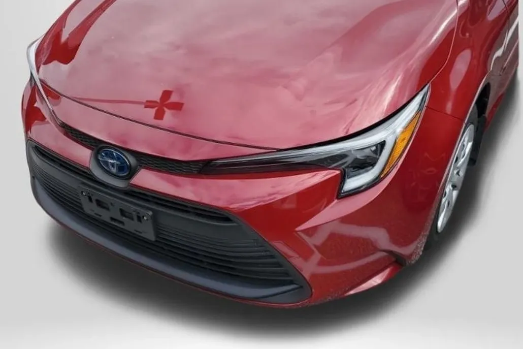 2024 Toyota Corolla Hybrid LE photo 1